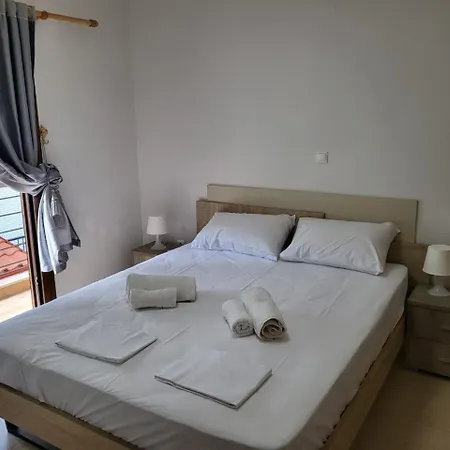 Onar Seaside Apartment *